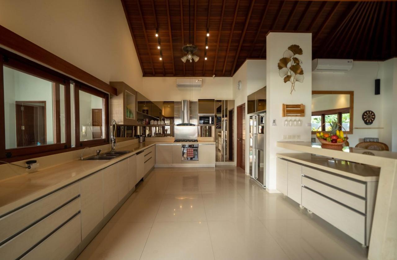5 Bedroom Villa Sultan Luxury Entertainment And Relaxation Seminyak Buitenkant foto